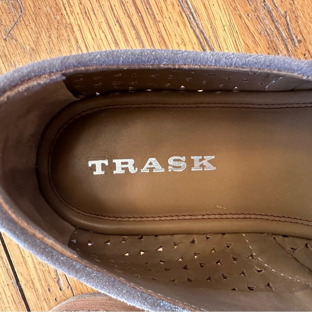 Trask Ali Perforated Leather Loafer Metallic Size 9.5 - Picture 8 of 9